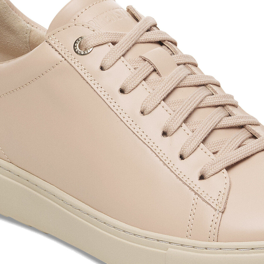 bend low natural leather patent
